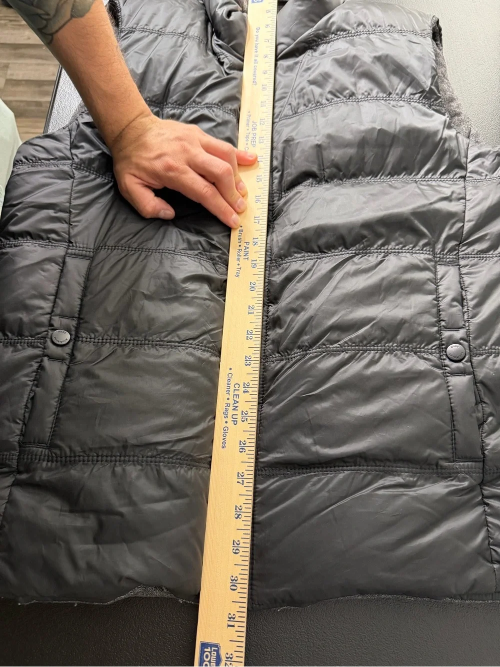 Hugo Boss Darnom2 Grey Black Wool Reversible Puffer Down Vest Size 40R Large